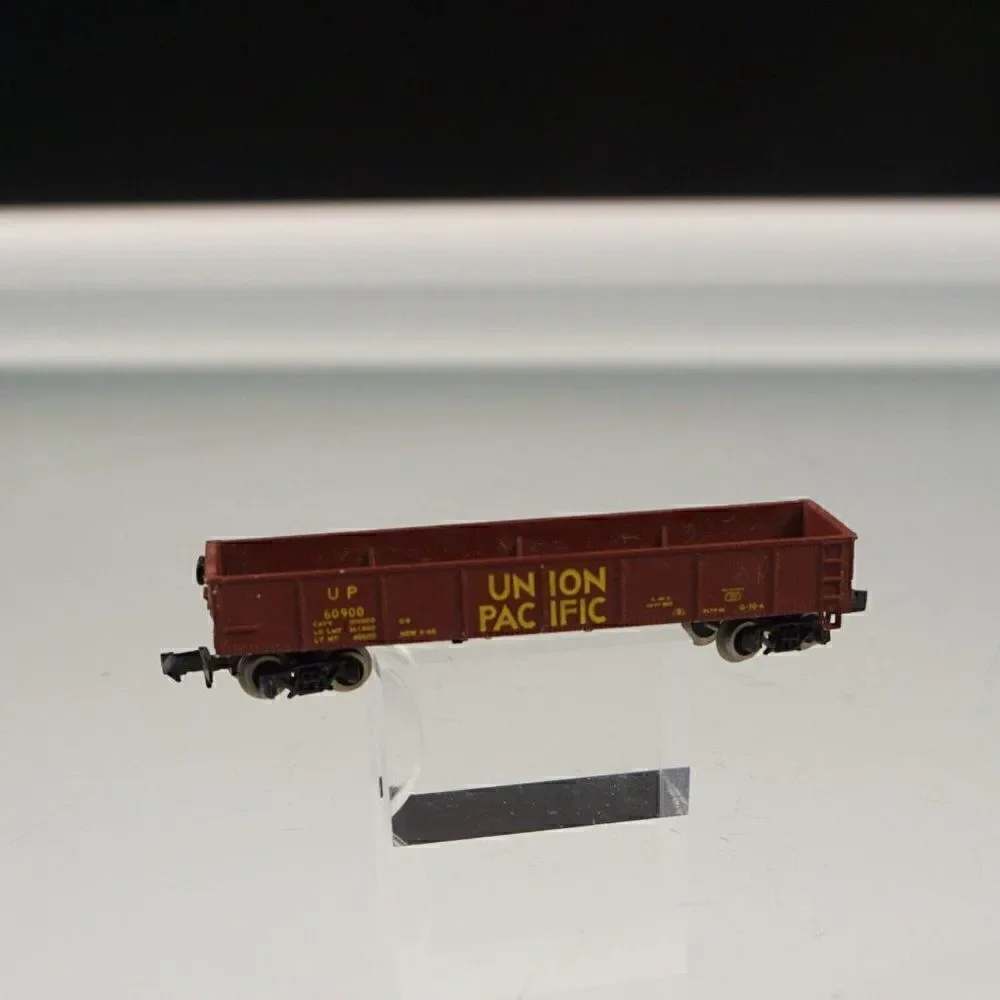 Atlas N Scale Train Union Pacific Gondola